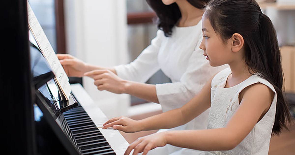 Nên Học Với Gia Sư Piano Tại Nhà Hay Đi Học Ở Trung Tâm. Ở Đâu Hiệu Qủa Hơn?